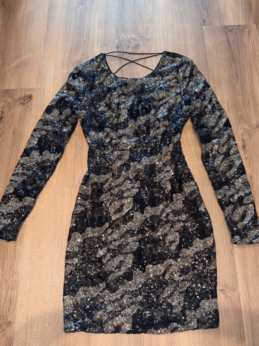 GUESS Sequin Long-Sleeve Bodycon Dress in Camouflage